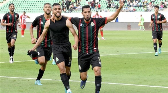 الجيش الملكي يفوز على المغرب التطواني 2-0 ويعزز صدارته للدوري المغربي