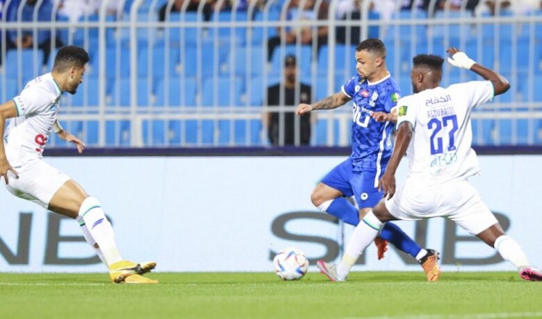 مشاهدة مباراة الهلال والفتح في الدوري السعودي - بث مباشر