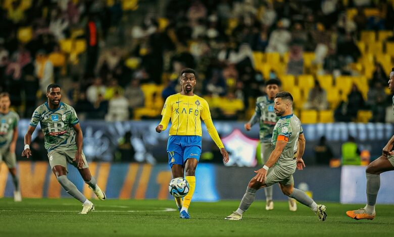 النصر يسقط في فخ التعادل على أرضه أمام الحزم 4-4 في مباراة مثيرة