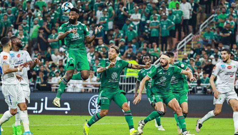 الأهلي يفلت من فخ الفتح ويتعادلان 1-1 في مباراة مثيرة