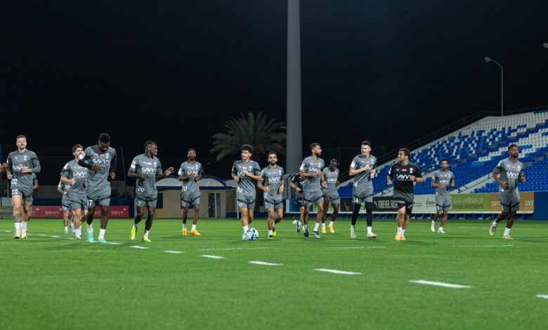 مشاهدة مباراة الهلال والفتح في الدوري السعودي - بث مباشر